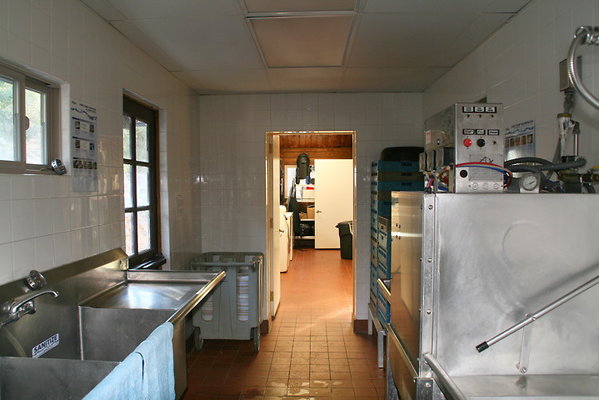 CircleVRanch DiningHall Kitchen 11-2015  007