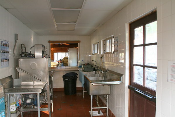 CircleVRanch DiningHall Kitchen 11-2015  006