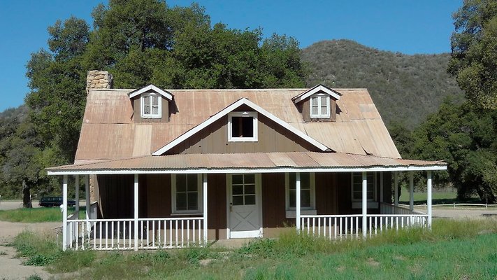 Pee Wee Farm house